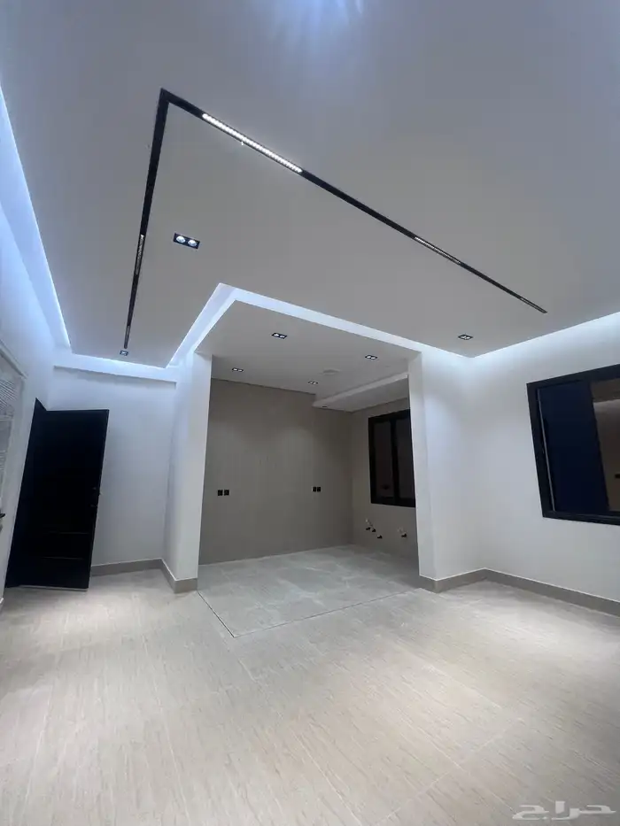 شقتين فاخره للبيع بحي الرمال 1