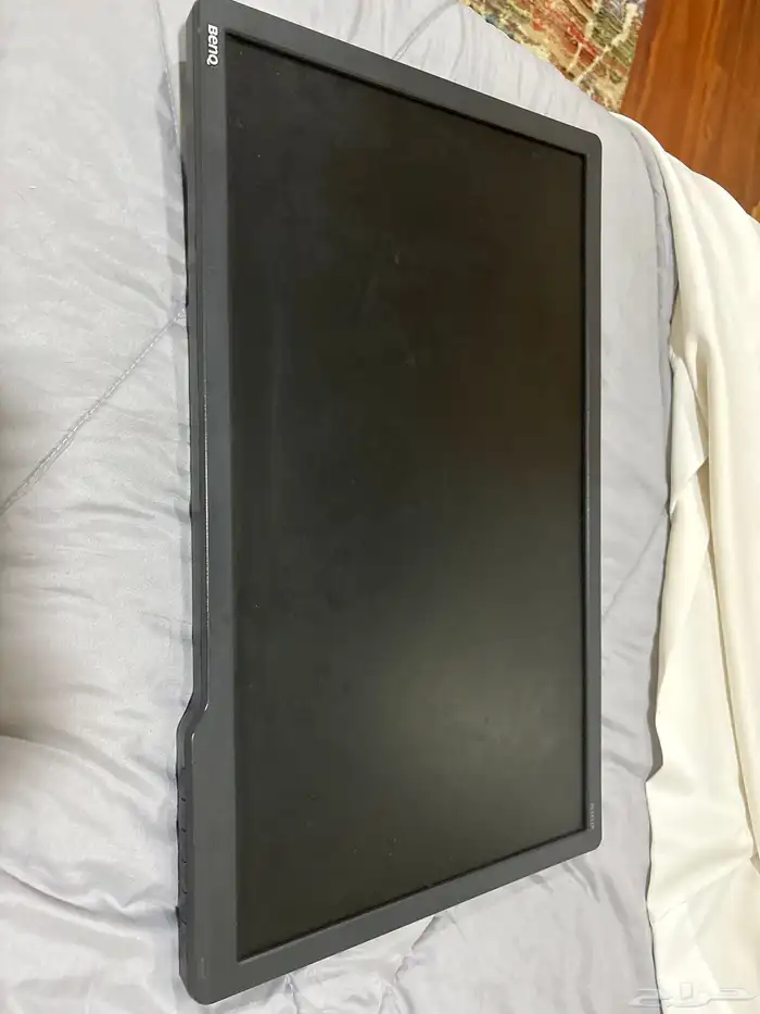 شاشة 1080p تدعم 144hz من benq اسخدام نظيف مافيها اي مشاكل 0