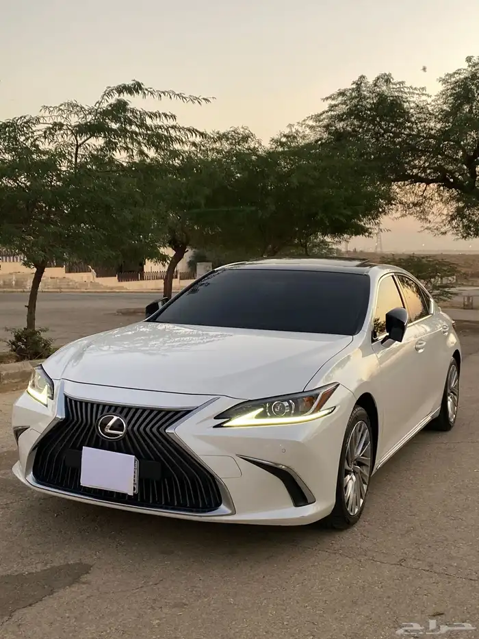 ES 250 لكزس 8