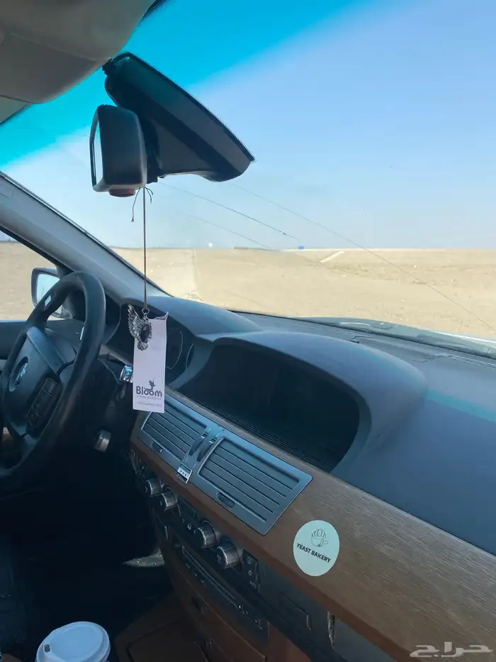 بي إم دبليو 2007 750 المكينة خربانه لا اعلم عن مشكلتها 5