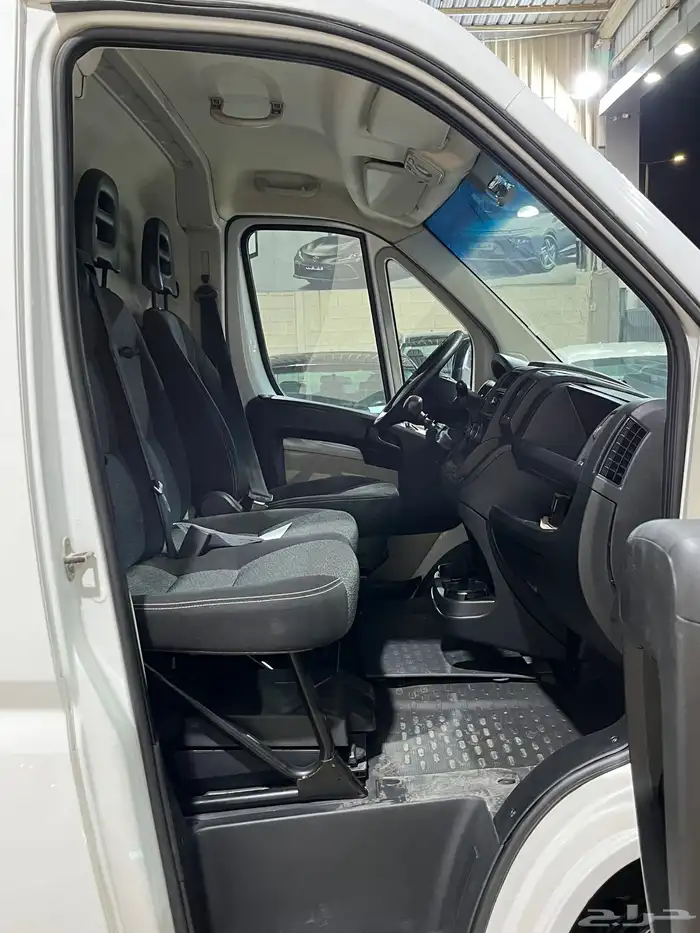 باص 2020 بضاعه قير عادي ديزل 16