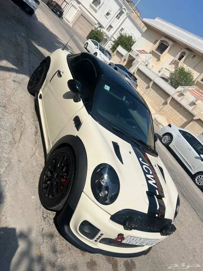 مني كوبر بتعديل jcw مميز 12