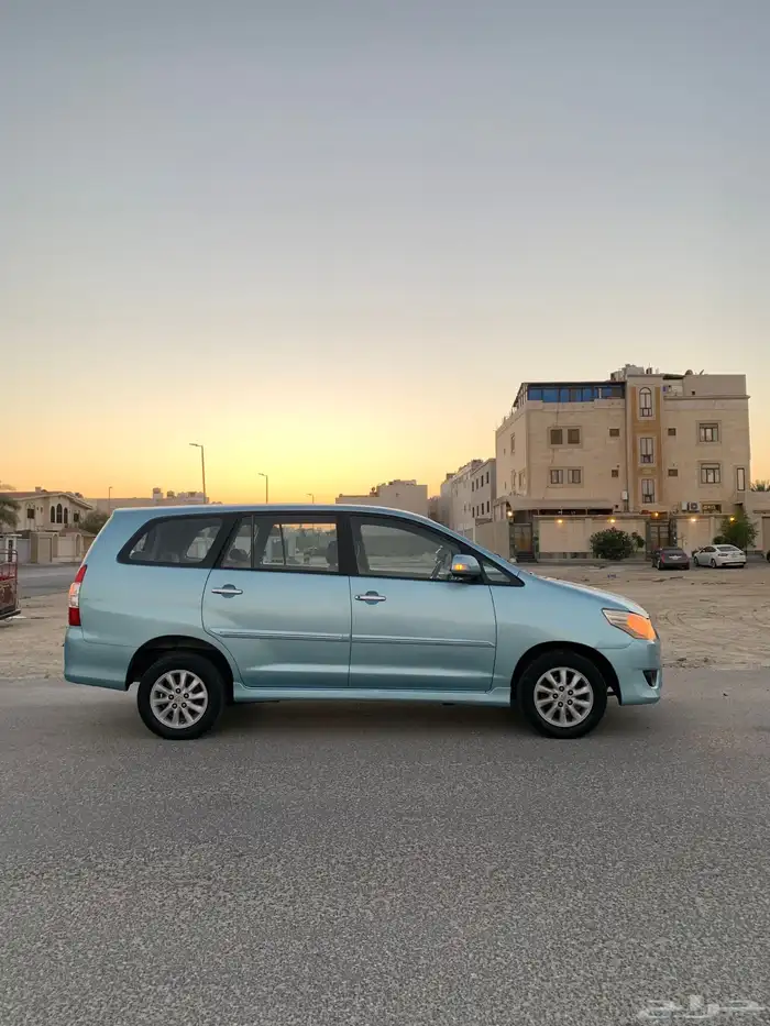 تيوتا انوفا 2013 4