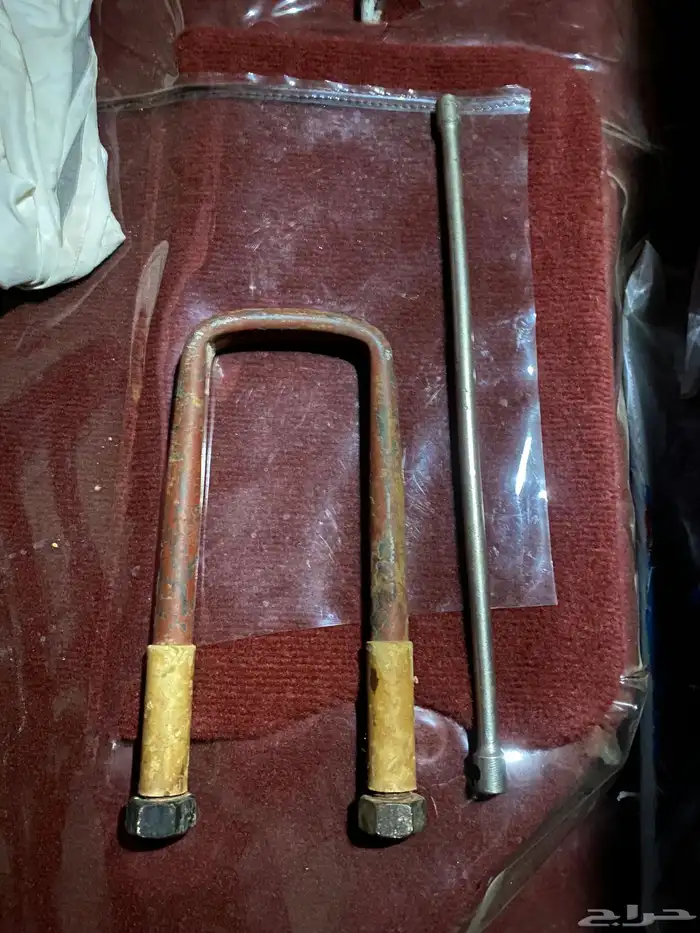 قطع لوري بضاعة قديمة 0