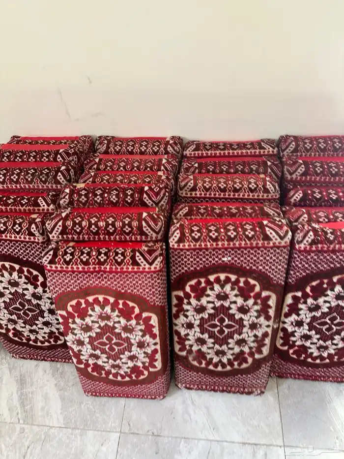 مساند قديمه 0
