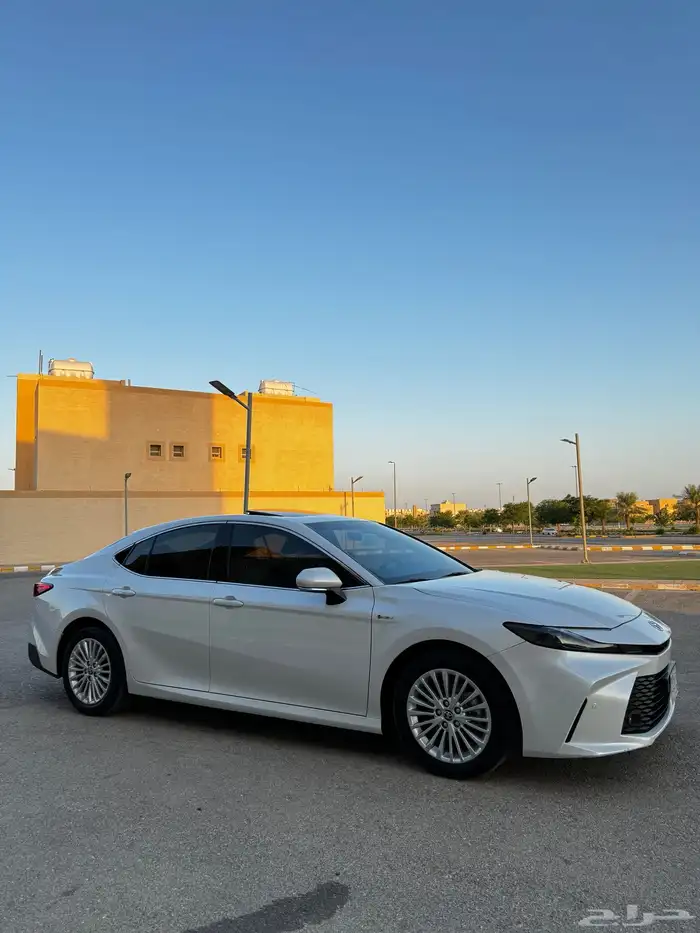 كامري 2025 E-PLUS هايبرد سعوديه 8