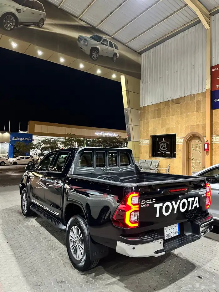 هايلوكس 2021 ديزل 2800cc اللون المميز 4