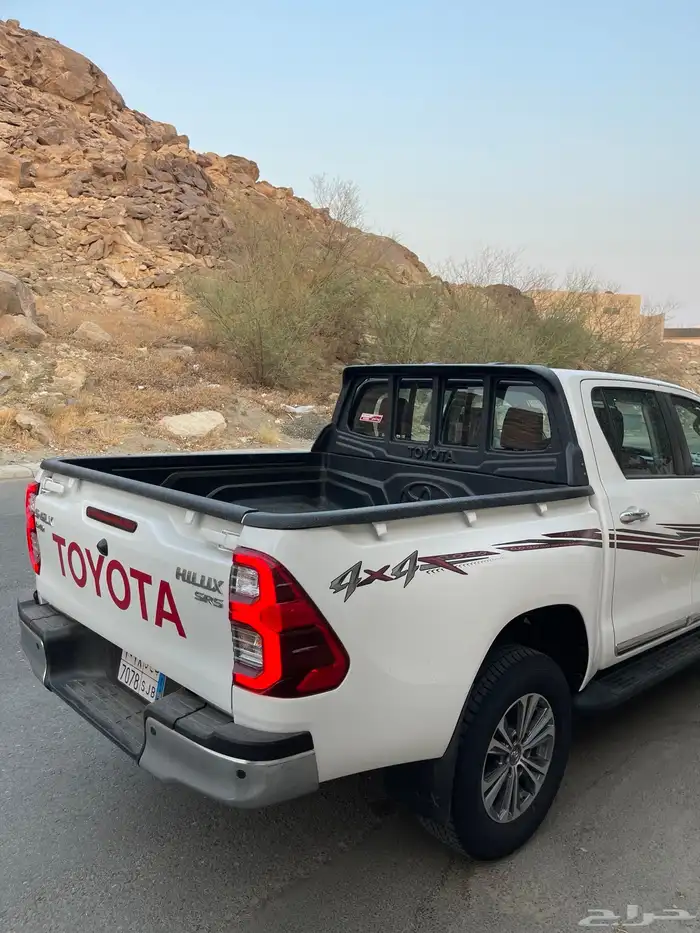 هايلوكس 2024 ديزل 2800 cc شبه الجديد 16