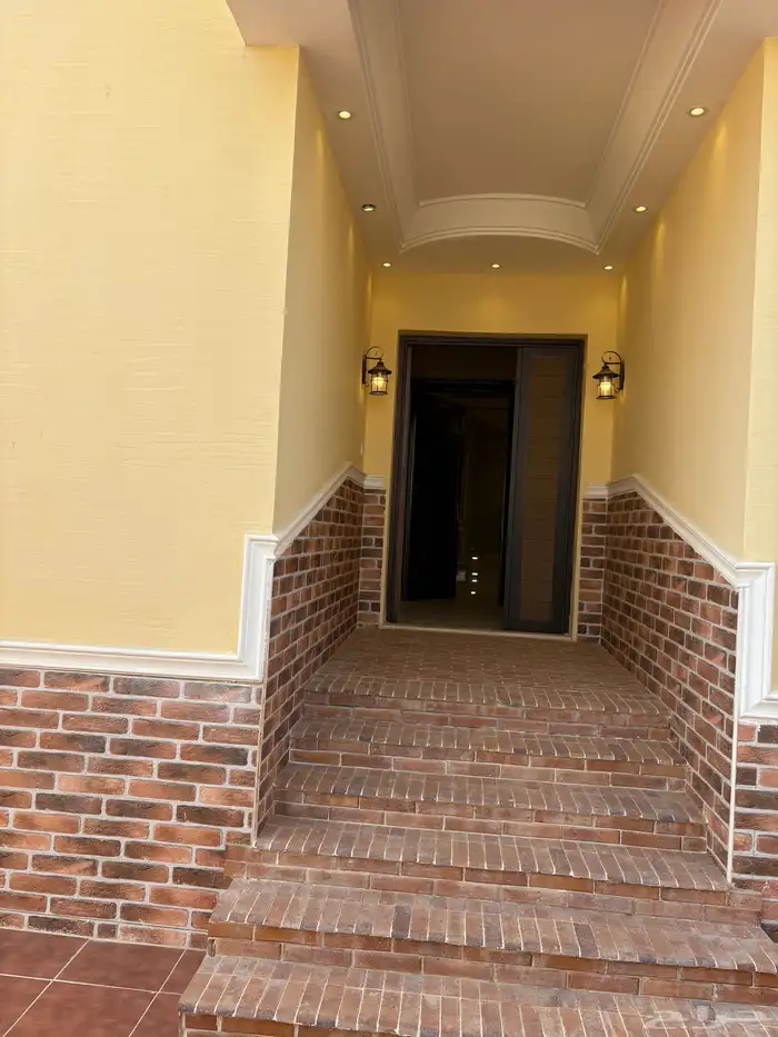 فيلا بحي الرحمانية 1 800 000 الف ريال 2