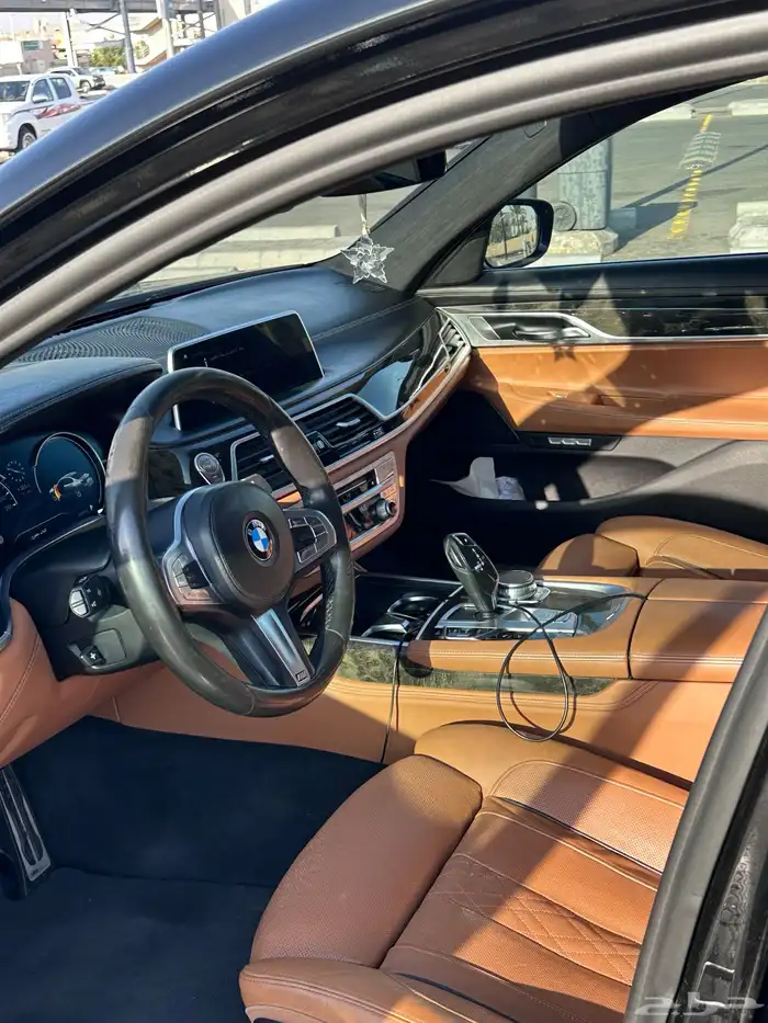 BMW بي ام دبليو 2018 فل كامل 730 10