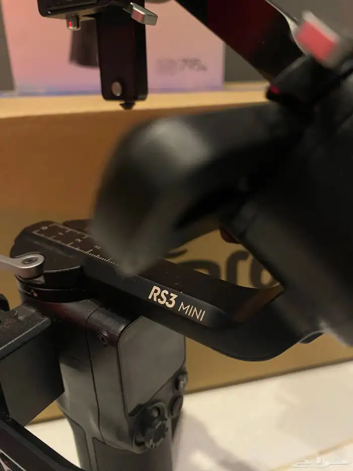 قيمبل مانع اهتزاز dji rs3 mini 1