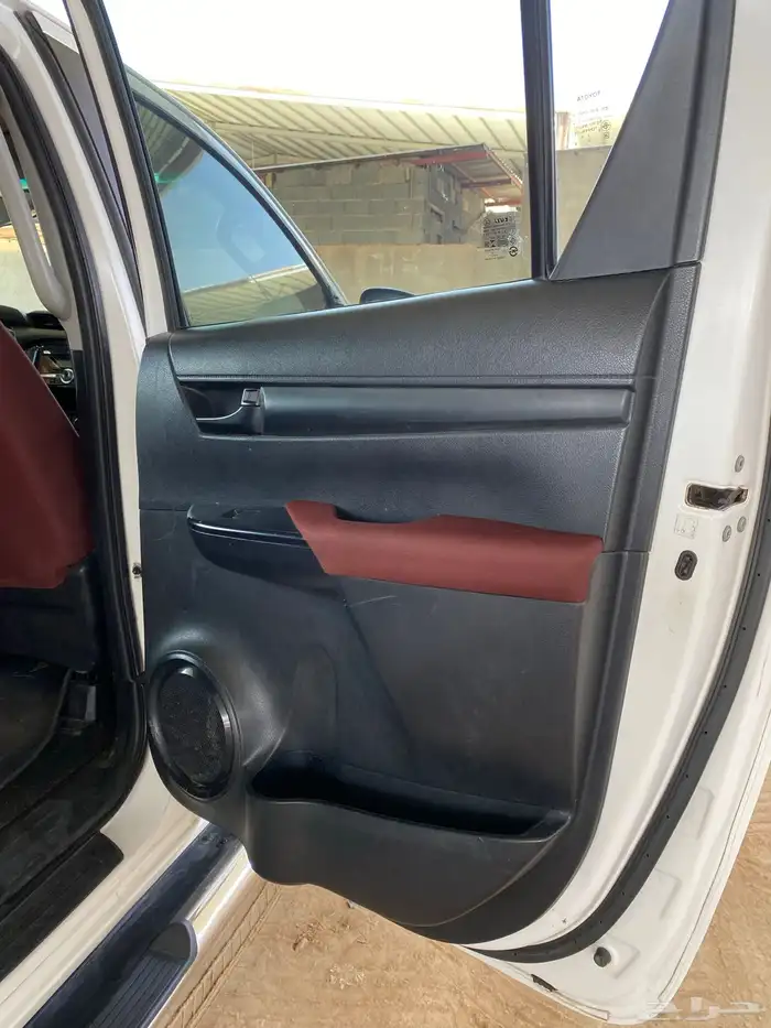 للبيع هايلوكس 22 ديزل 8