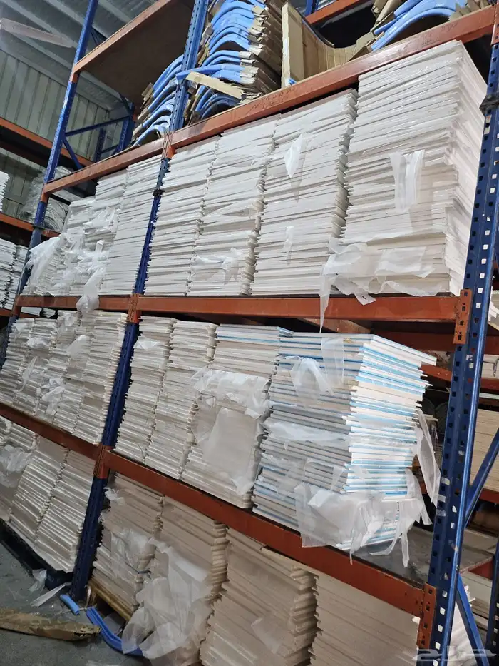 مطابخ مستوردة من بريطانيا صناعة امريكية موجود 3 متر واجهات 17