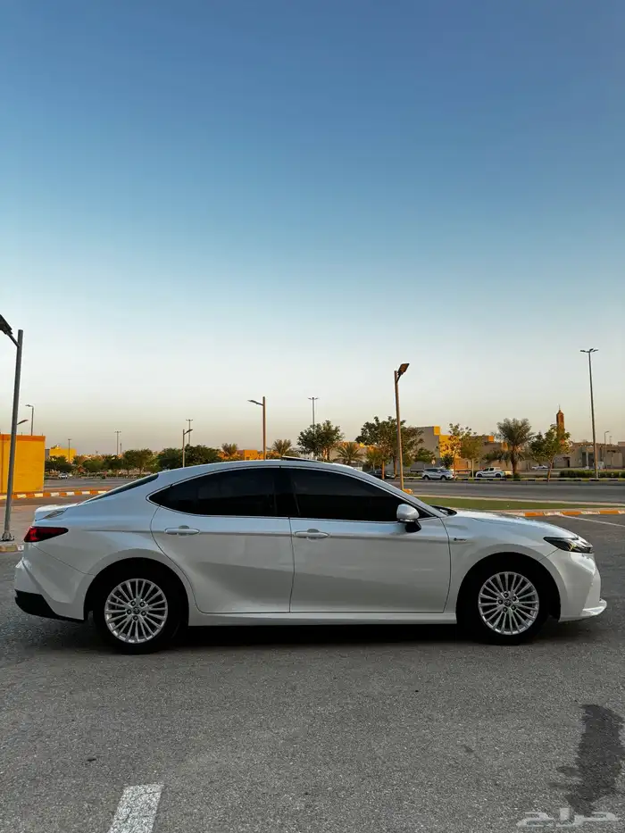 كامري 2025 E-PLUS هايبرد سعوديه 19