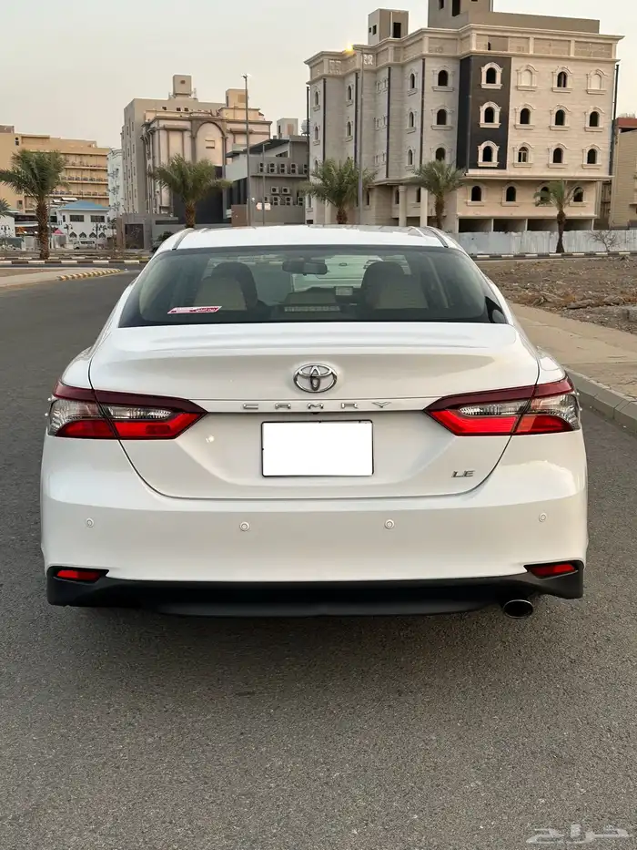كامري LE 2024 سعودي ( بحالة الوكالة ) شبه الجديد 4