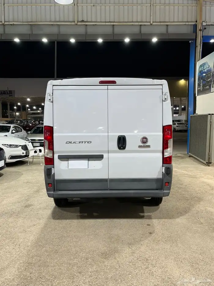 باص 2020 بضاعه قير عادي ديزل 8