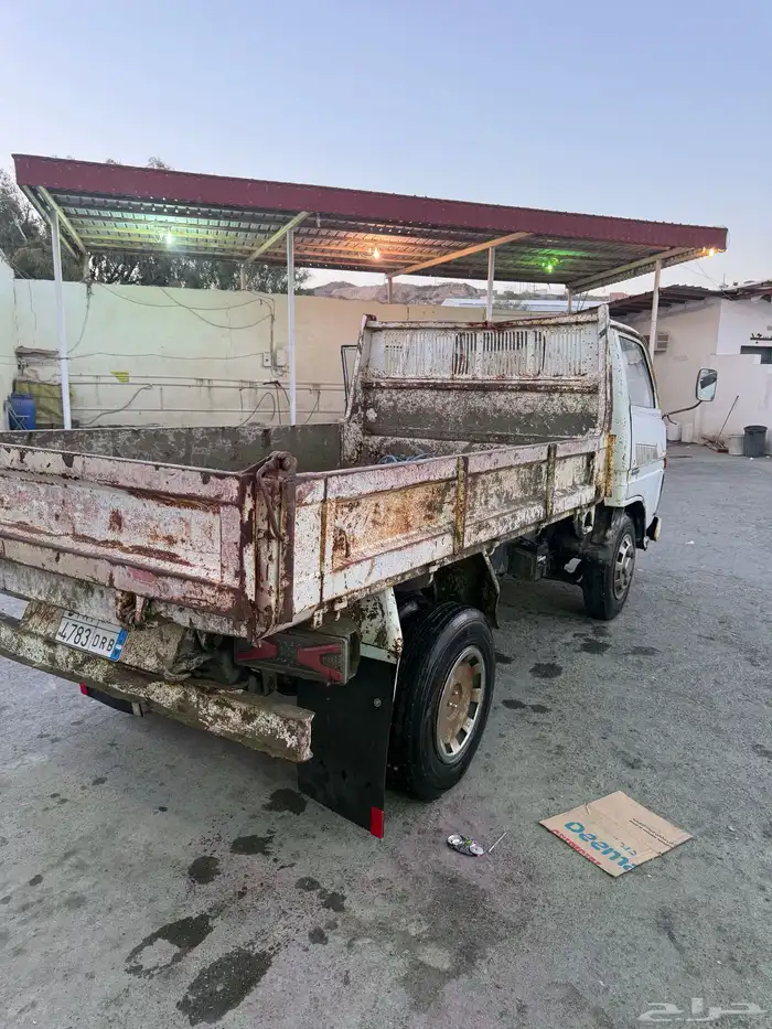 قلاب ديهاتسو للبيع 1