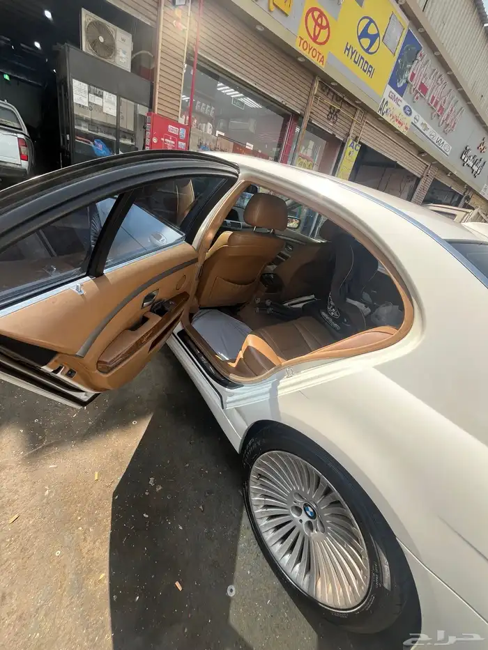 بي ام دبليو الفئة السابعة 2