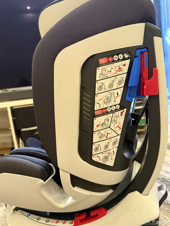 كرسي أطفال ماركة شيكو جديد 3