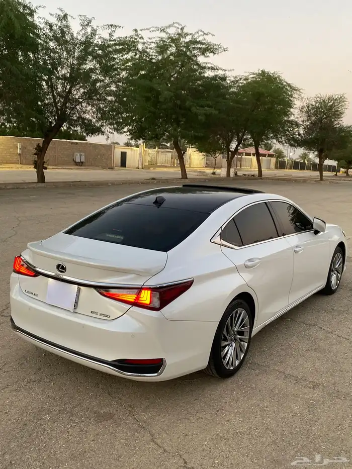 ES 250 لكزس 19