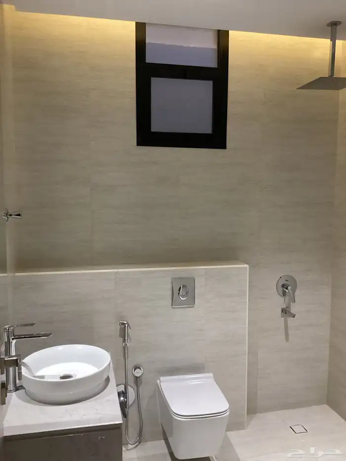 للبيع شقة فاخرة بتصميم راقي العزيزية أحد رفيدة 13