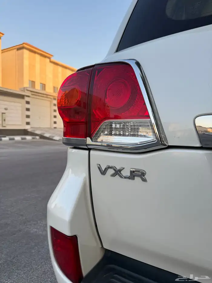 لاندكروزر VXR فكسار 2015 بريمي - ( وكالة ) 49
