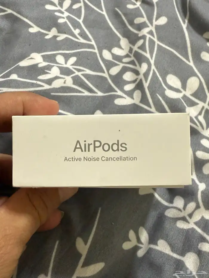 ايربودز ابل اصليه الجيل الرابع مع خاصية عزل الضجيج 0