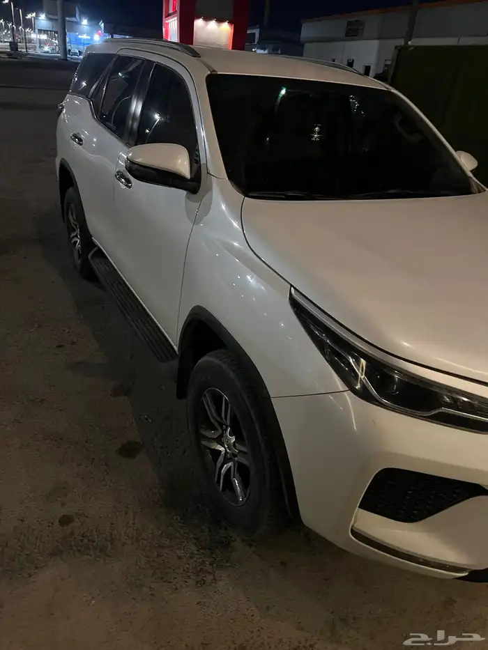 للبيع فورتشنر ديزل موديل 2023 3