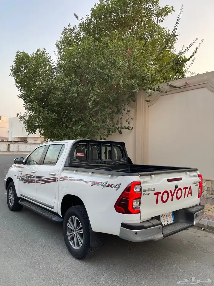 هايلوكس 2024 ديزل 2800 cc شبه الجديد 5