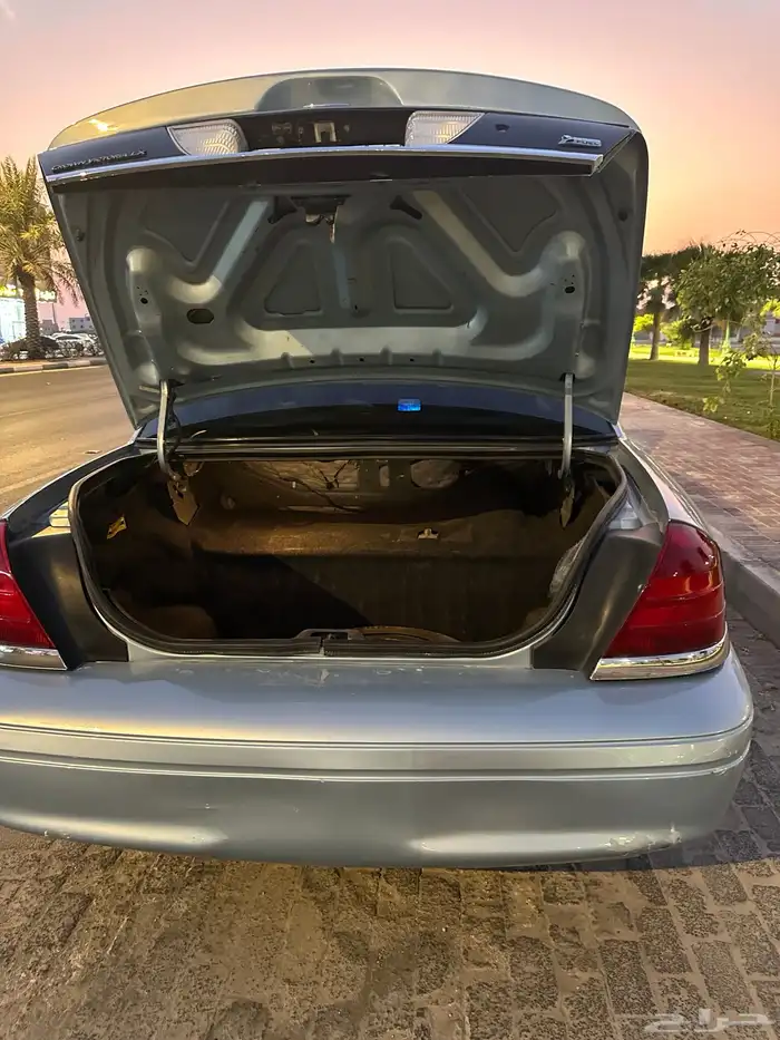 فورد فكتوريا 2011 18