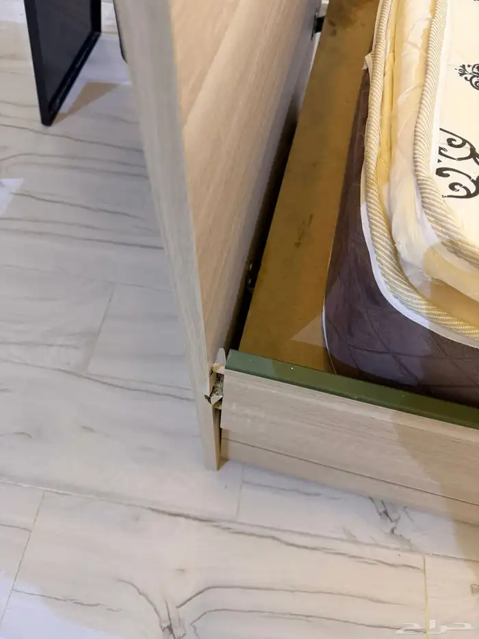 طاولات وكرسي نوم مفرد 6