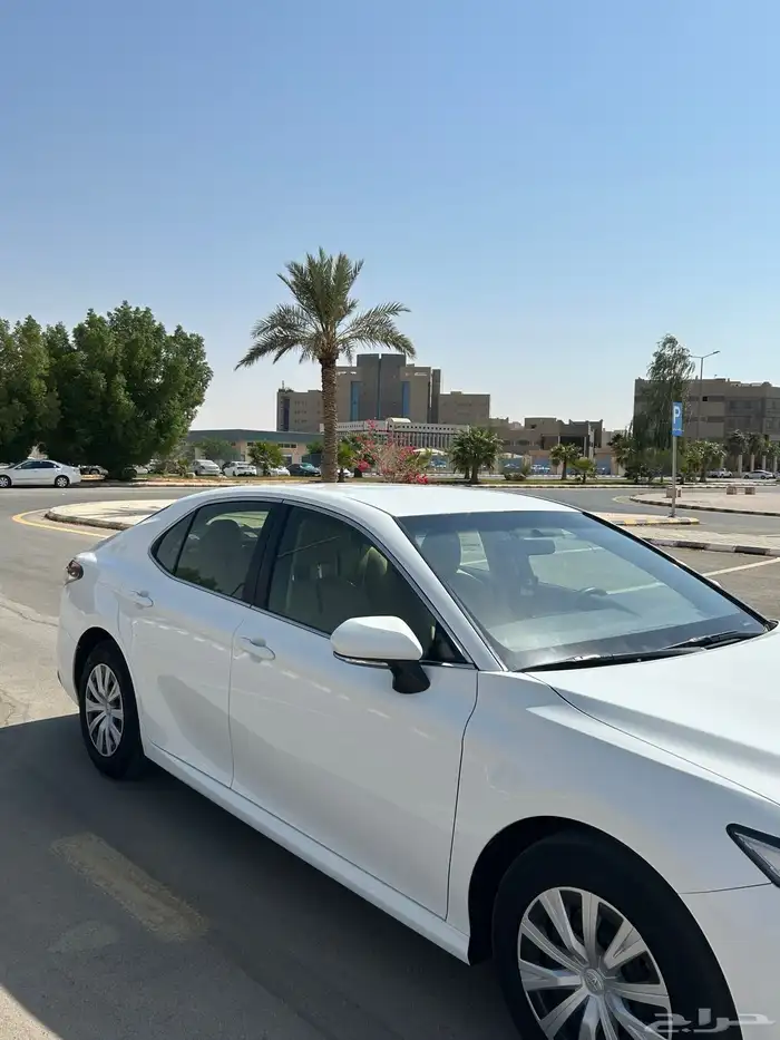 كامري 2022 ابيض 8