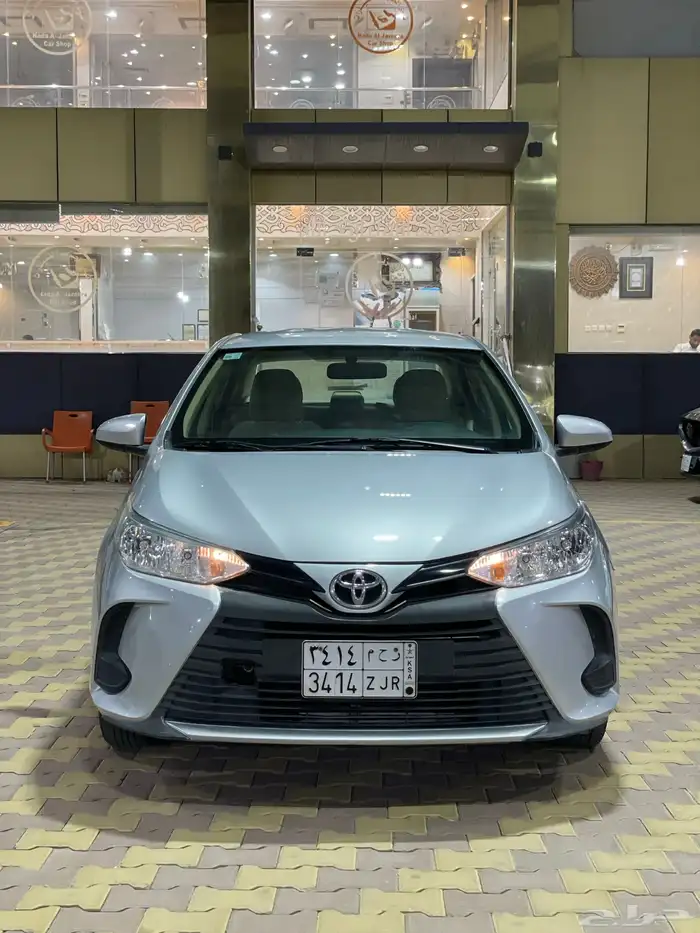 تويوتا يارس استاندر شاشه 2022 0