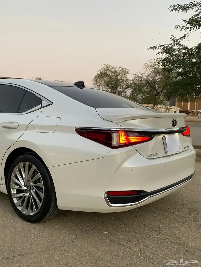 ES 250 لكزس 11
