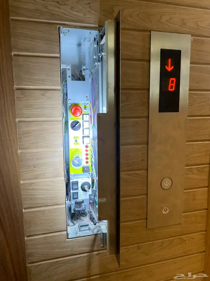 صيانه اعطال برمجه المصاعد والسلالم الكهربائية 24