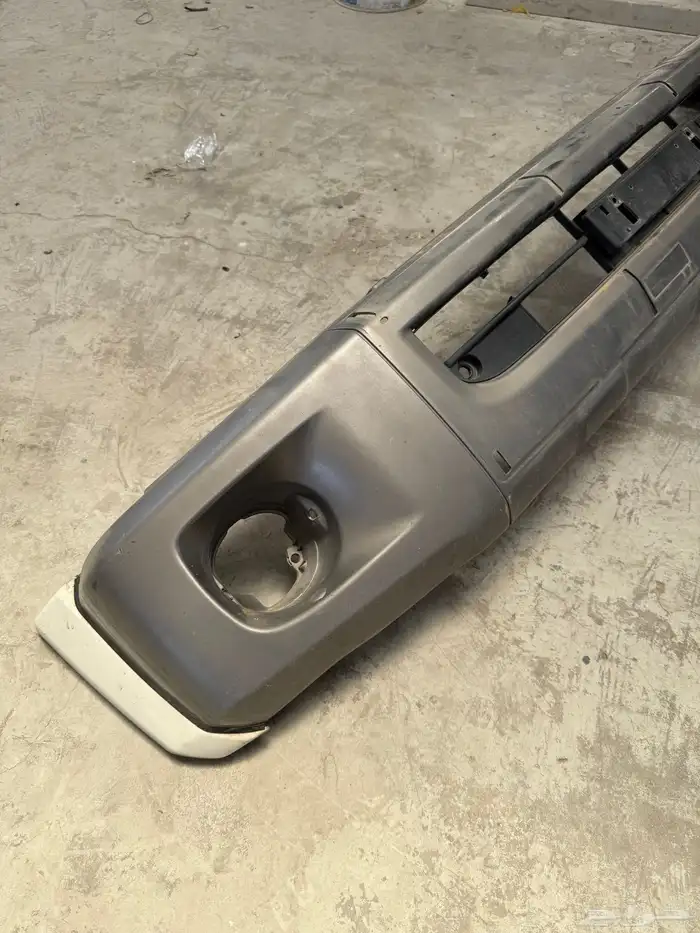 للبيع اغراض ربع رفوف ابيض 2009 7