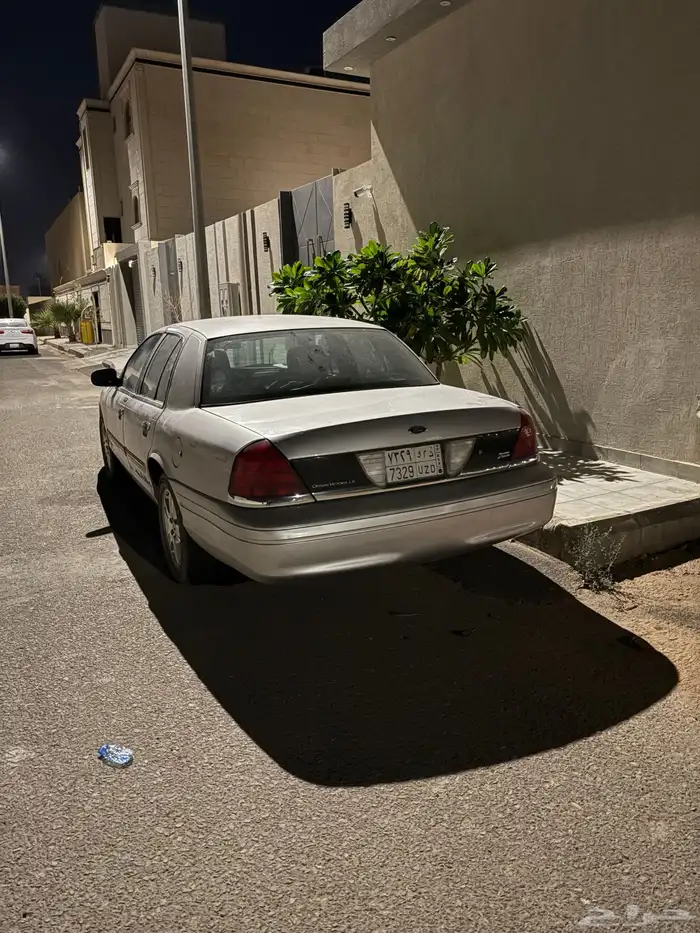 فورد فكتوريا أمريكي 0