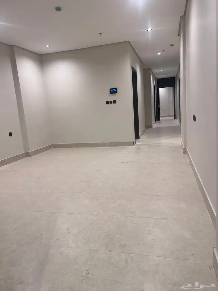 شقة جديدة للإيجار   حي الشعلة 22