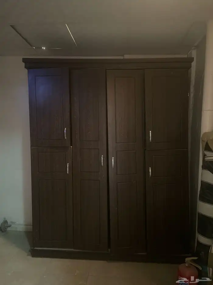 مجلس وطاوله طعام وأغراض 1