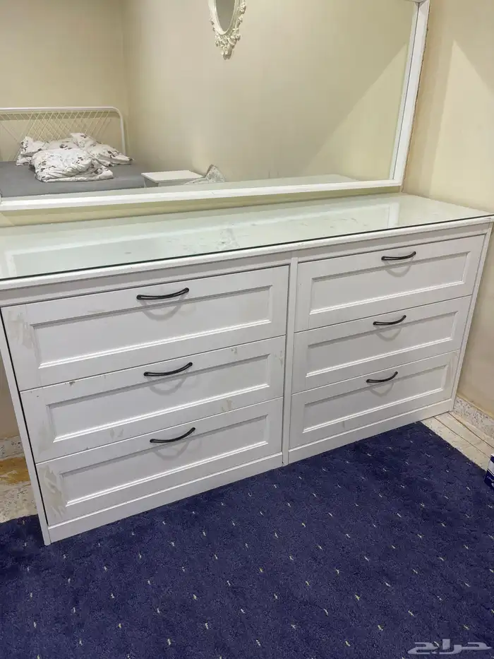 تسريحة ايكيا مع 2 كوميدينا استخدام بسيط 0