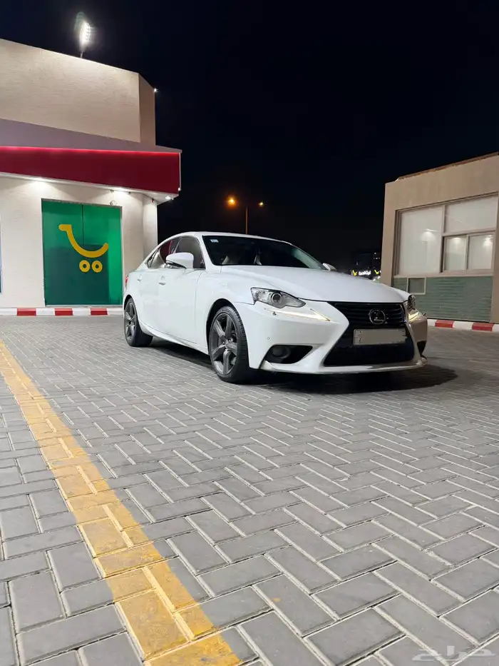 لكزس is350 0