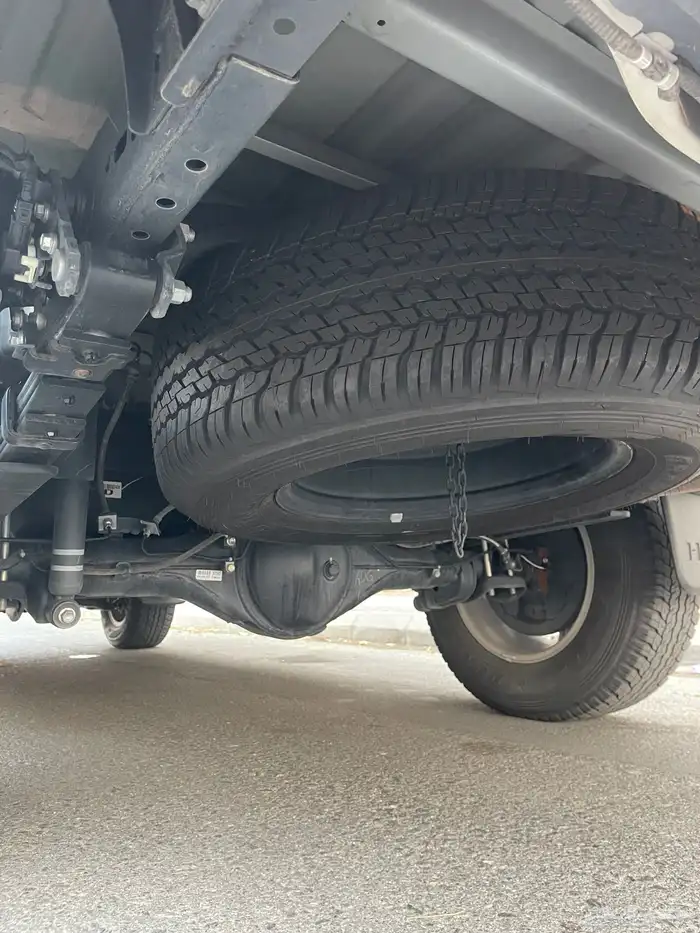 هايلوكس 2024 ديزل 2800 cc شبه الجديد 43