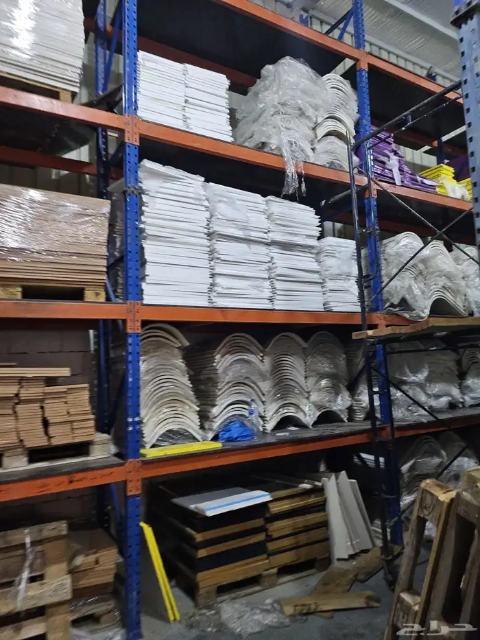 مطابخ مستوردة من بريطانيا صناعة امريكية موجود 3 متر واجهات 20