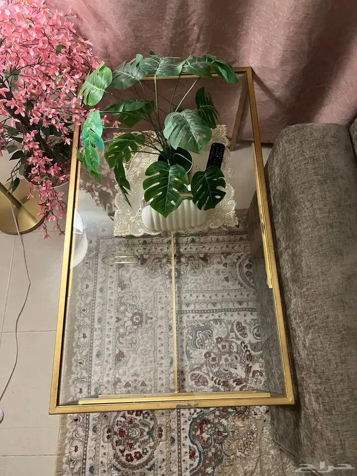 طاوله للبيع 0