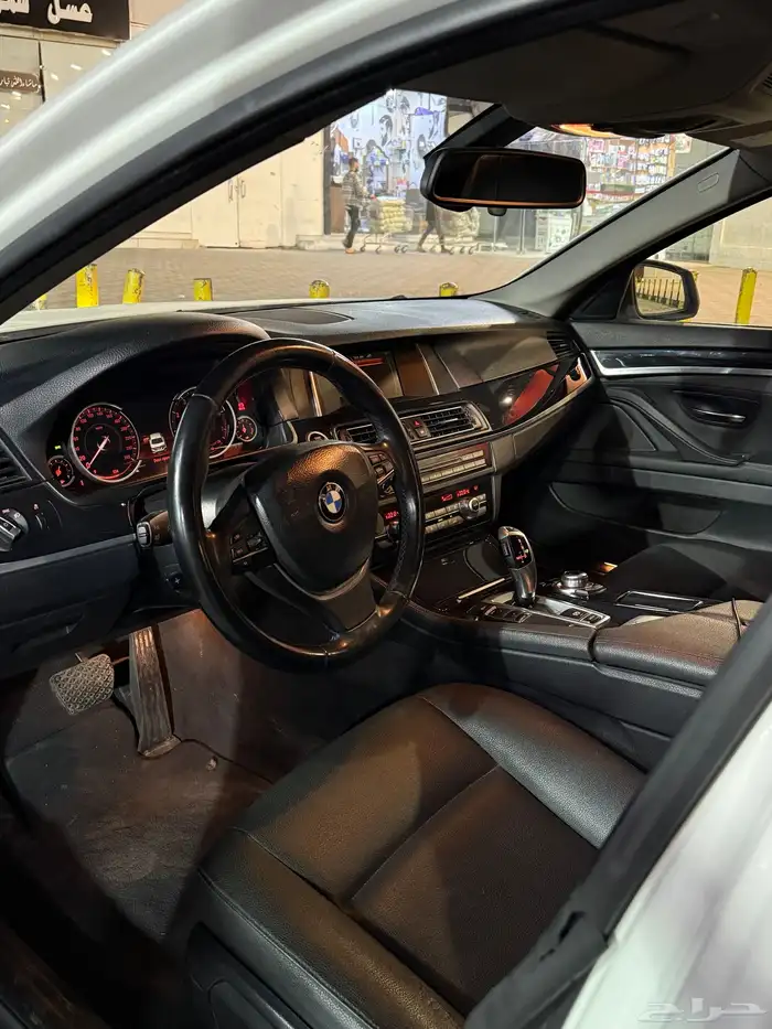 بي ام دبليو 520i 2016 11