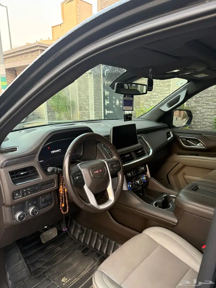 يوكن 2022 SLT XL 8