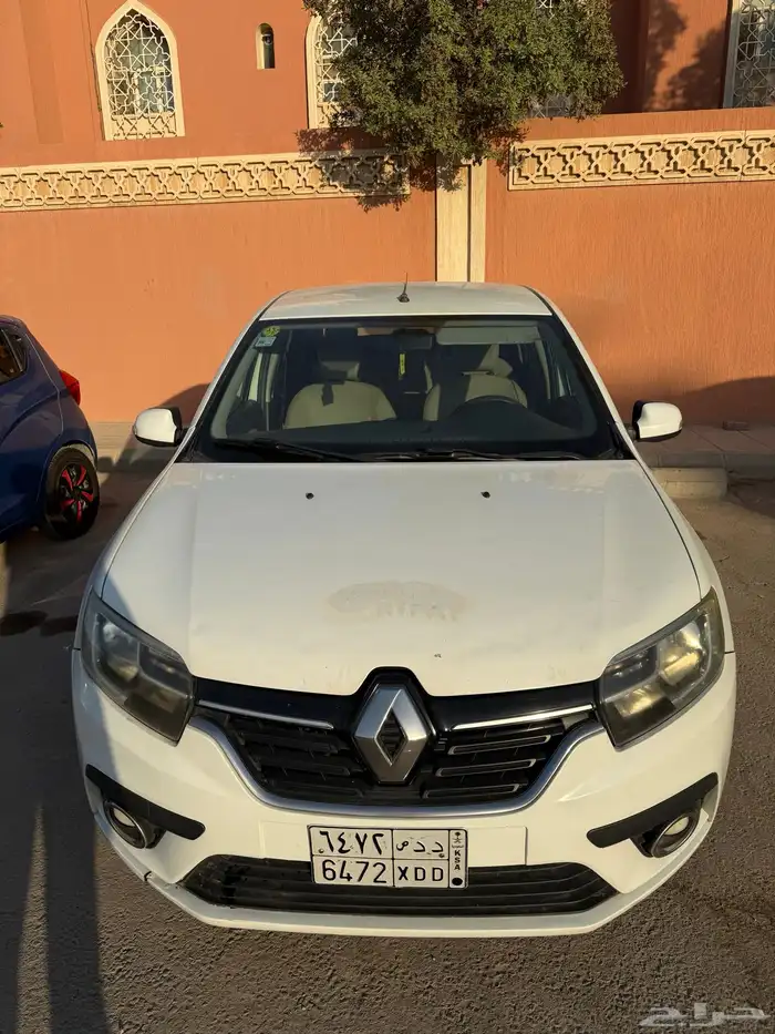 سيارة من نوع RENAULT - SYMBOL 2017 3