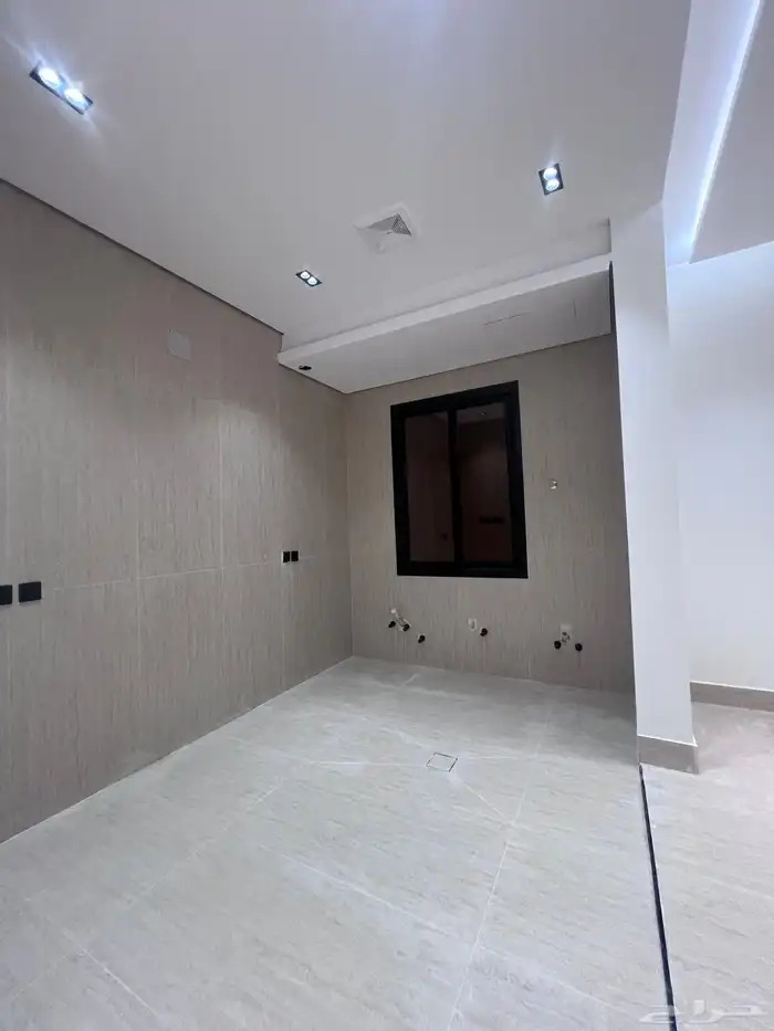 شقتين فاخره للبيع بحي الرمال 4