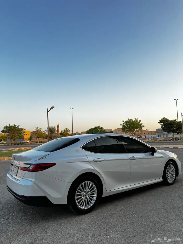 كامري 2025 E-PLUS هايبرد سعوديه 18