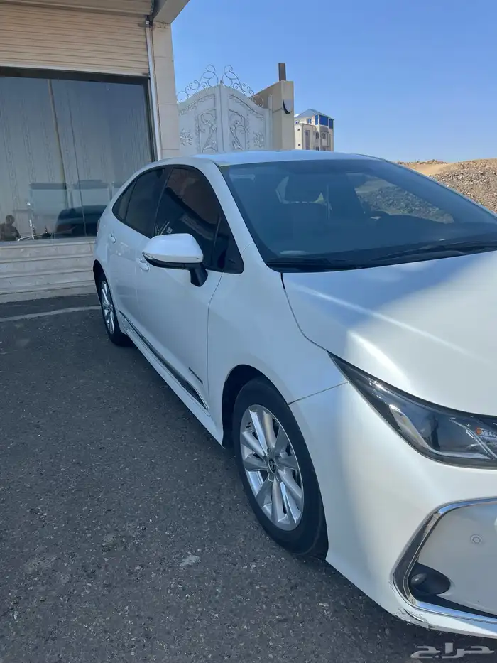 كورولا 2024 نص فل مطور 2000cc 4